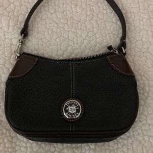 Dooney & Bourke Wristlet in EUC!